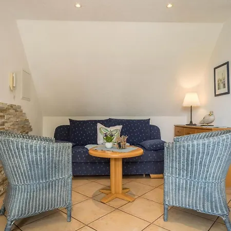 Henne Apartment